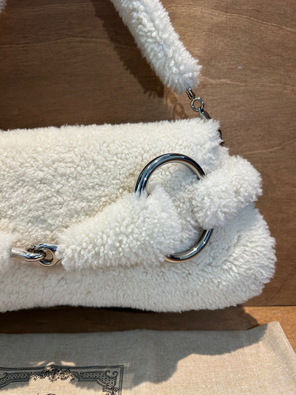 Gucci Horsebit Chain Shoulder Bag - White Shearling Medium