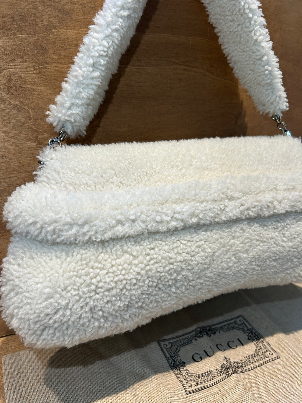 Gucci Horsebit Chain Shoulder Bag - White Shearling Medium