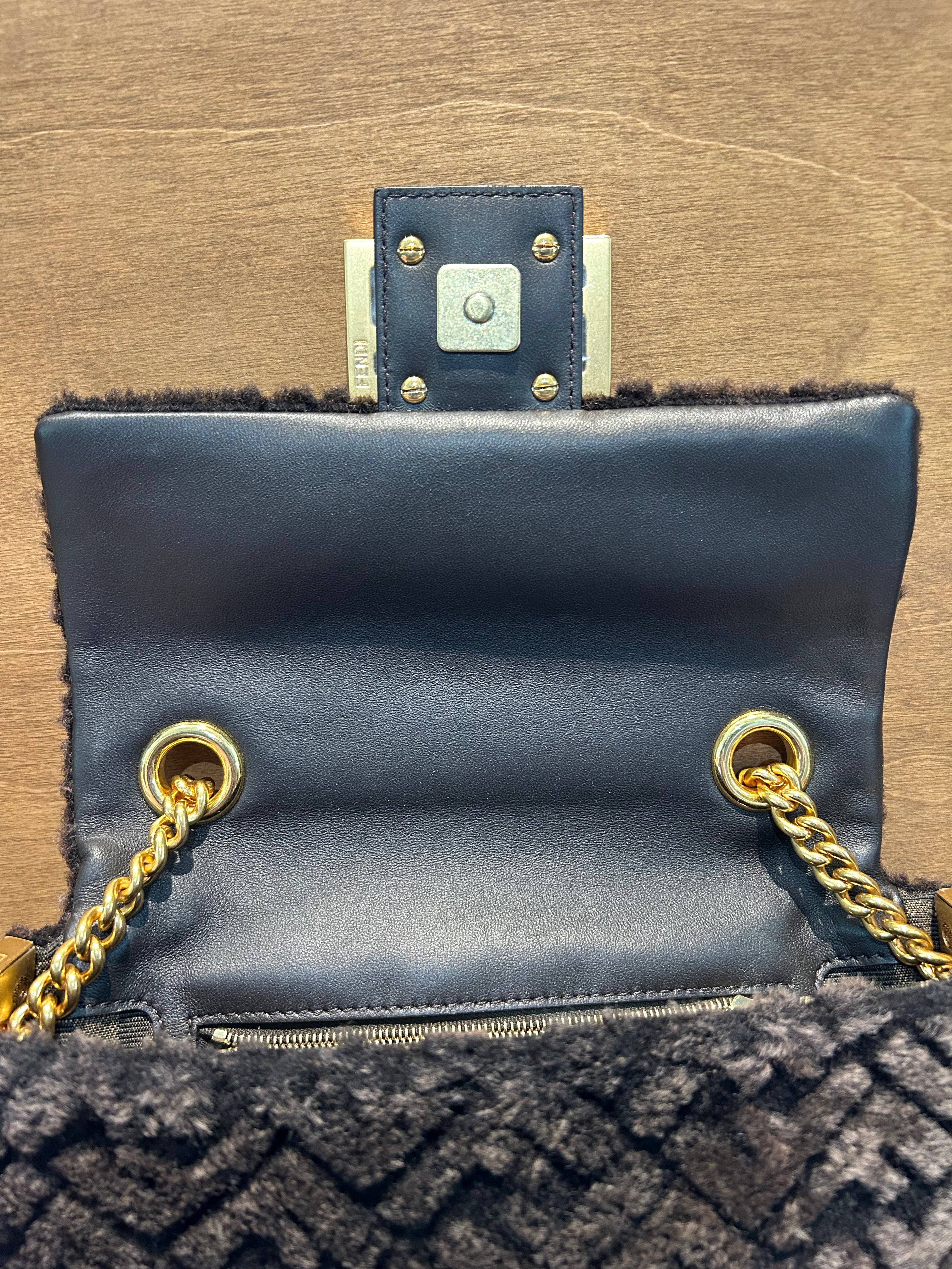 Fendi Midi Baguette Chain Bag Zucca - Shearling Medium